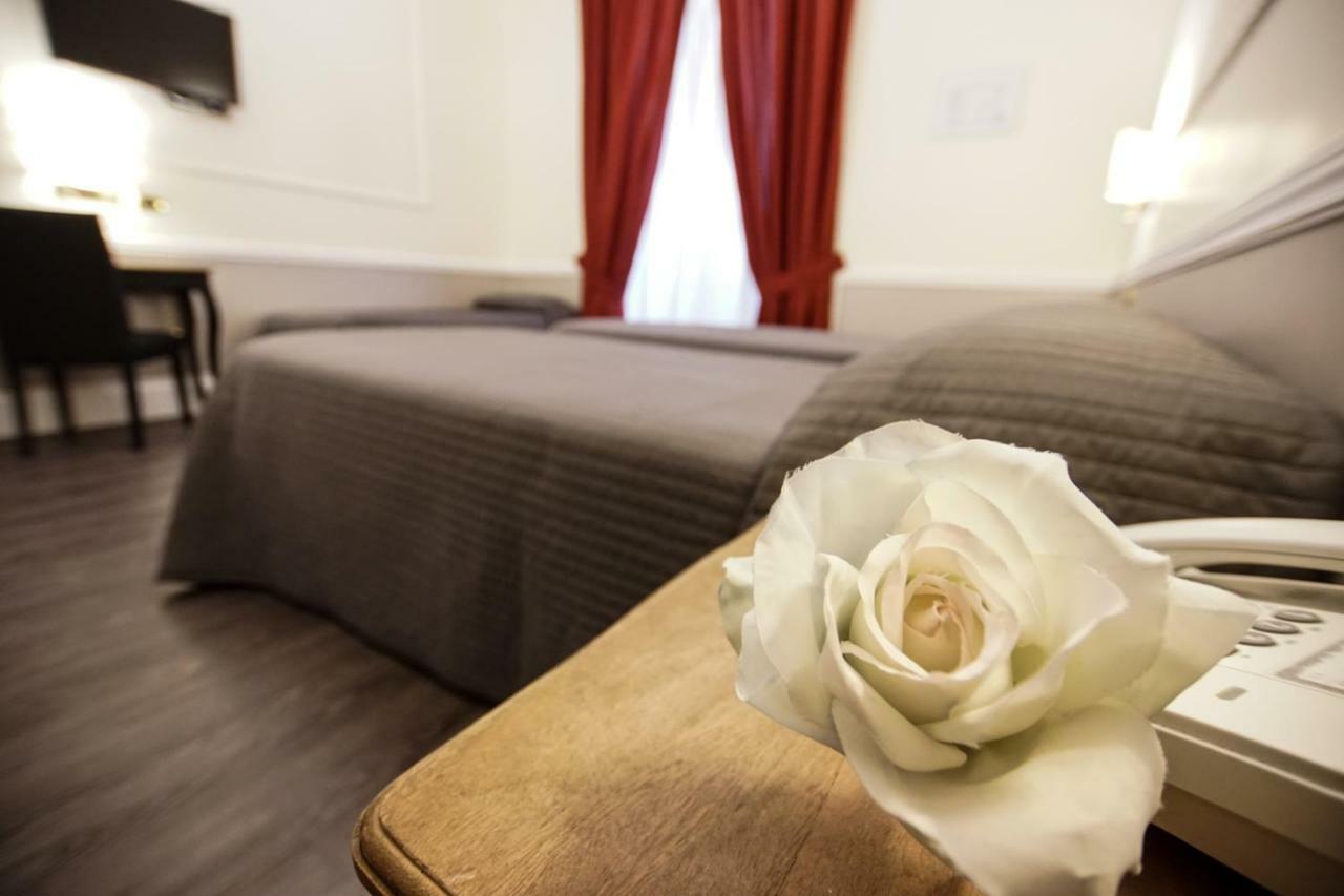 Giglio Dell'opera Hotell 3*